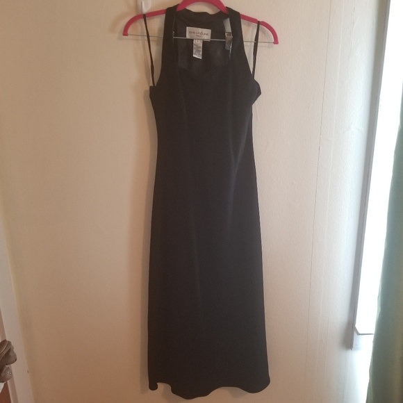 Evan Picone Dresses & Skirts - Classy black dress